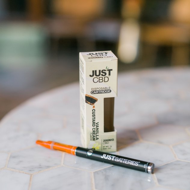 HOW DO I USE A CBD VAPE CARTRIDGE?